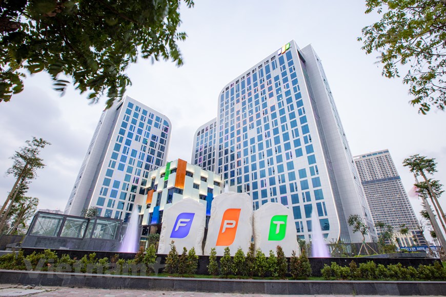 Tòa nhà trụ sở FPT Tower - Số 10 Phạm Văn Bạch, Cầu Giấy, Hà Nội